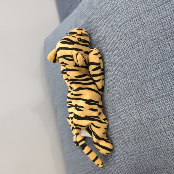 Stripes the tiger. Beanie baby plush. - Picture 5 of 5